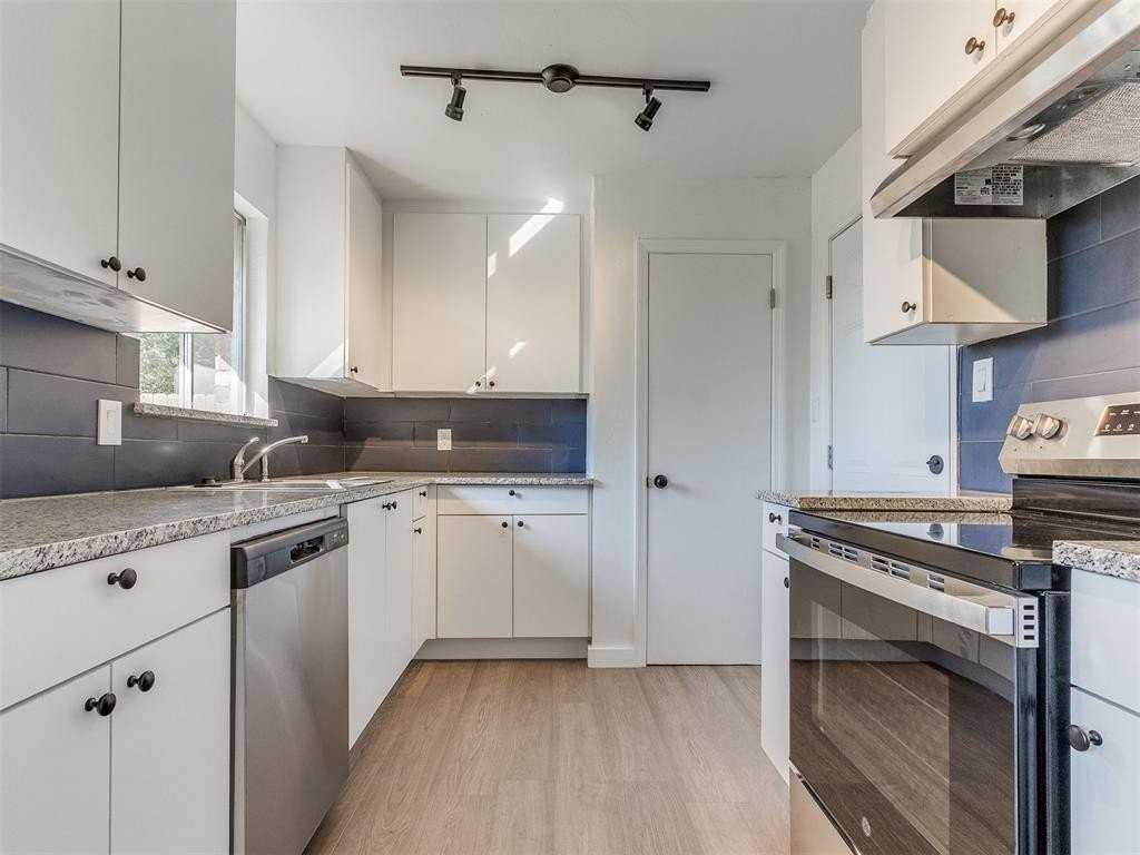 2016 Melrose Dr - Photo 6 of 20