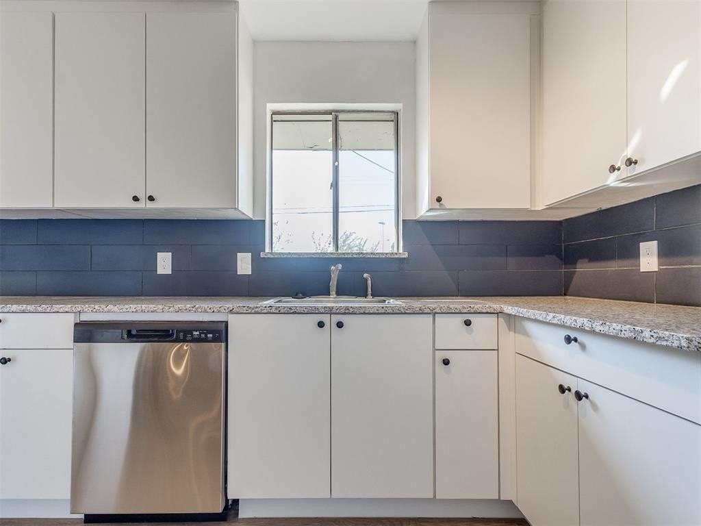 2016 Melrose Dr - Photo 7 of 20