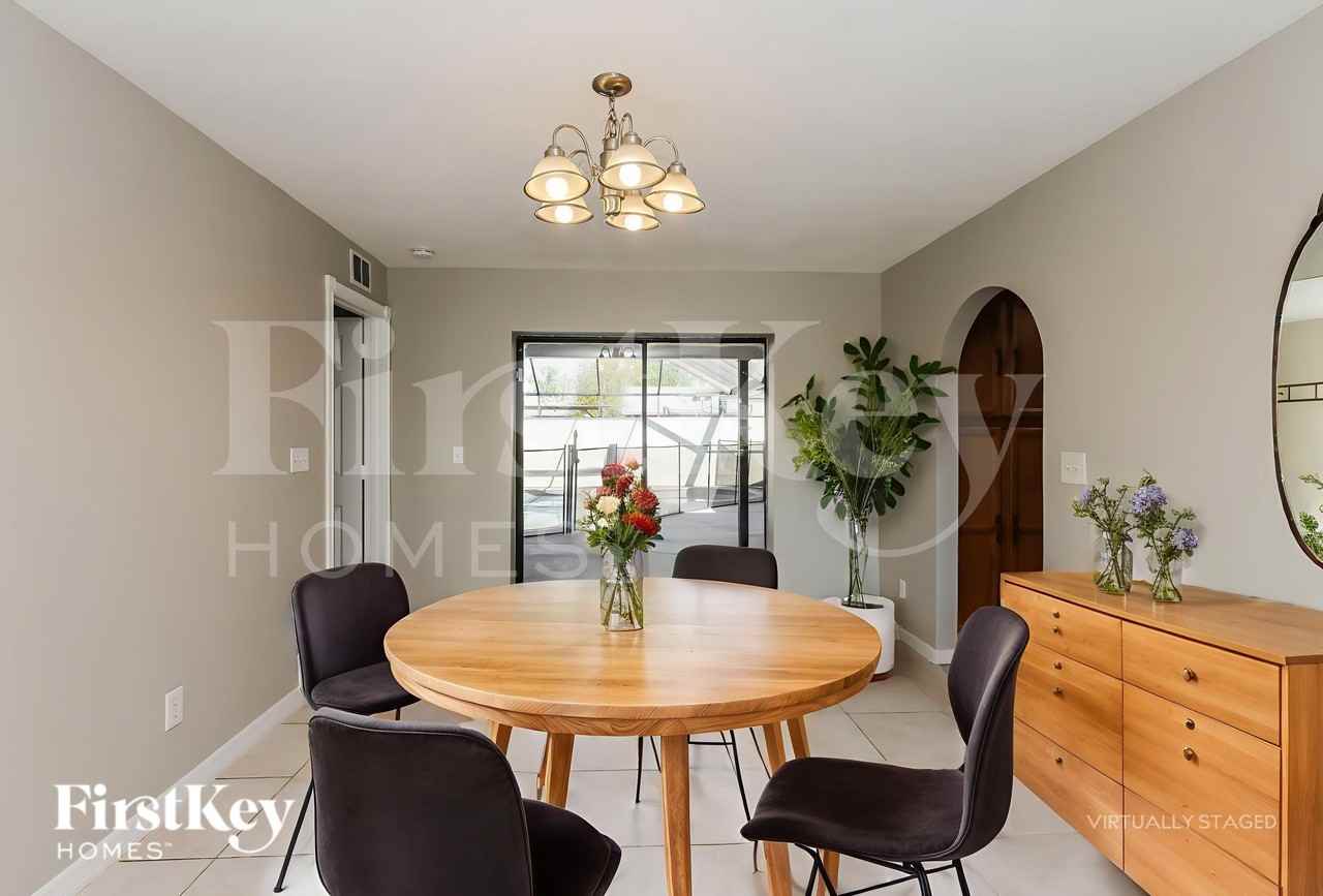 241 Swter - Photo 7 of 19