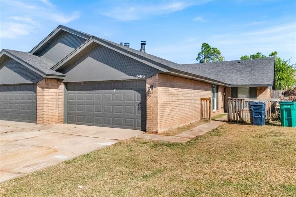 12508 Abbotts Way - Photo 2 of 32