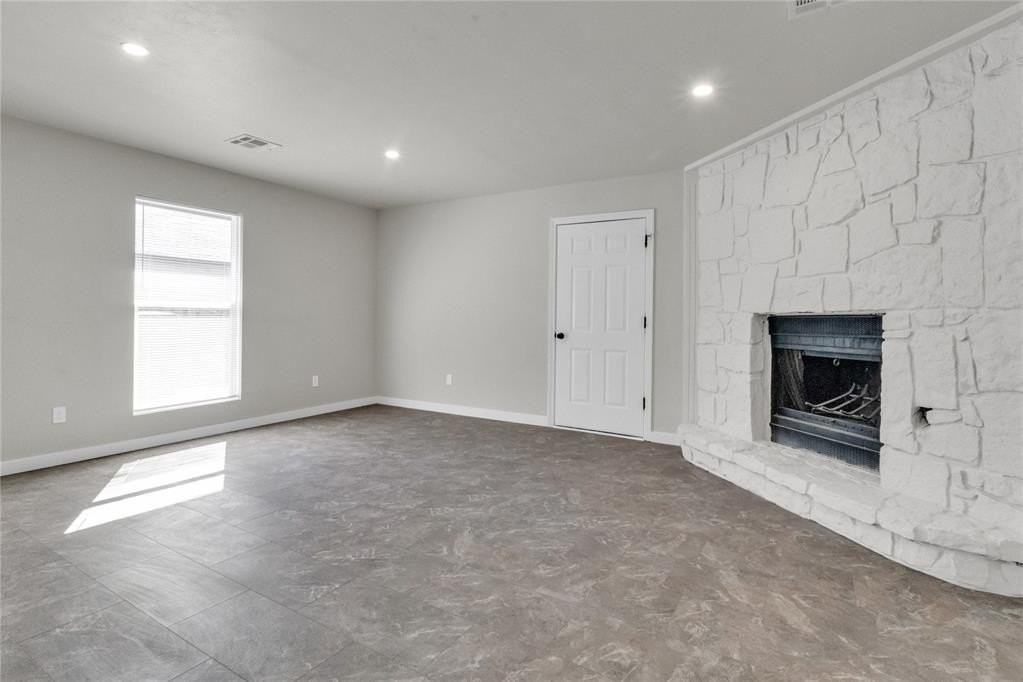 12508 Abbotts Way - Photo 7 of 32