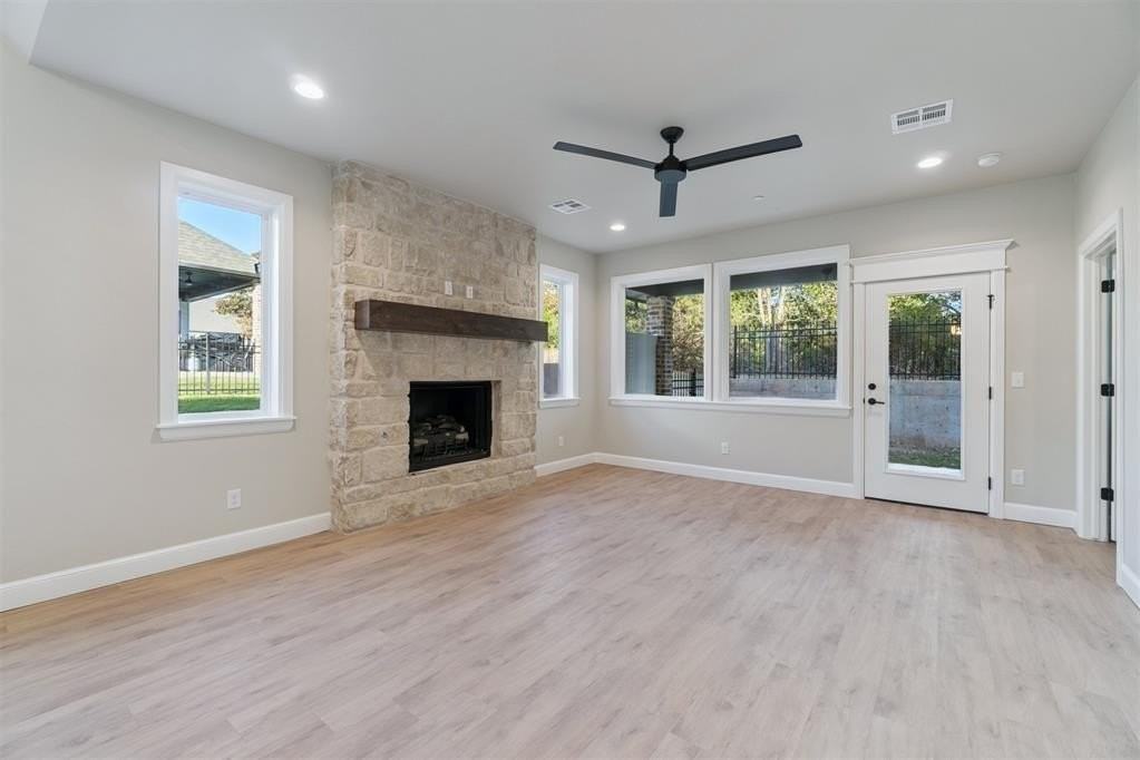 4212 Abbey Park Dr - Photo 4 of 42