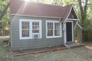 featured image of 927 S Flood Ave