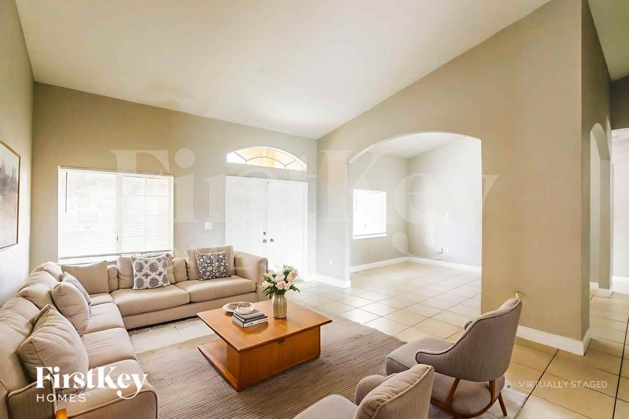 21986 Swplace - Photo 3 of 19