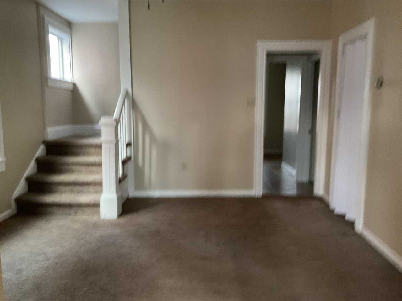 120 Parke St - Photo 6 of 14