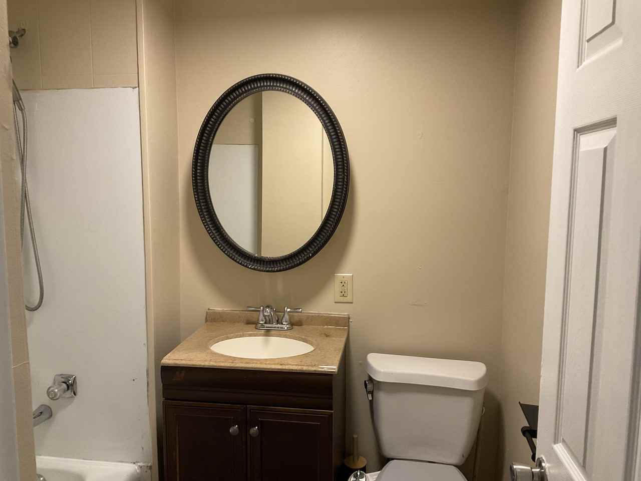 120 Parke St - Photo 7 of 14