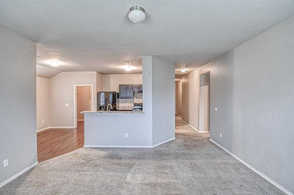 1325 Quartz Pl - Photo 7 of 30