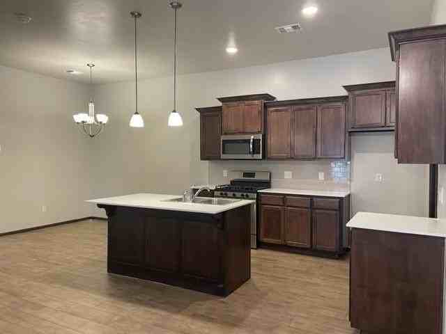 629 Marlin Ct - Photo 6 of 33