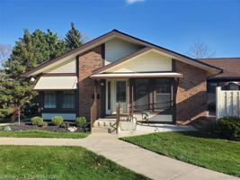 featured image of 40618 Newport Dr