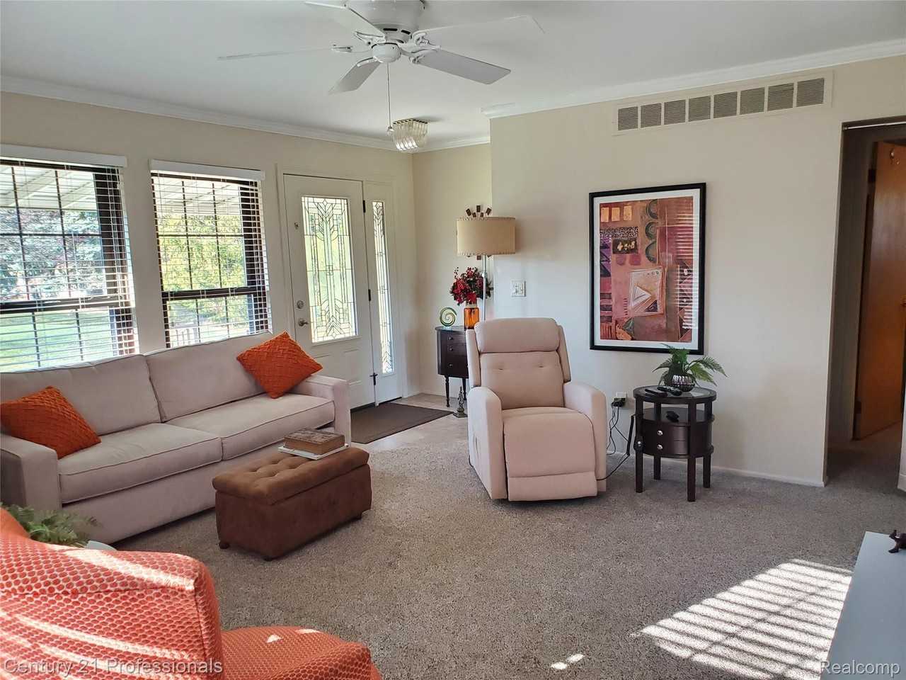 40618 Newport Dr - Photo 6 of 25