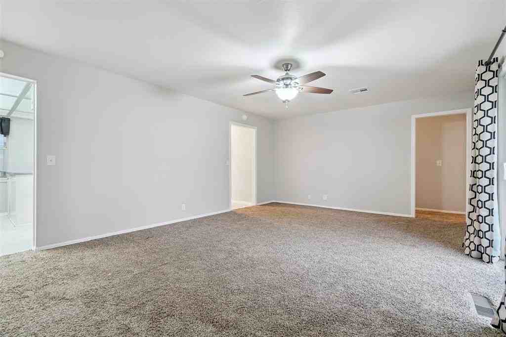 2508 Nw 109th St - Photo 3 of 29