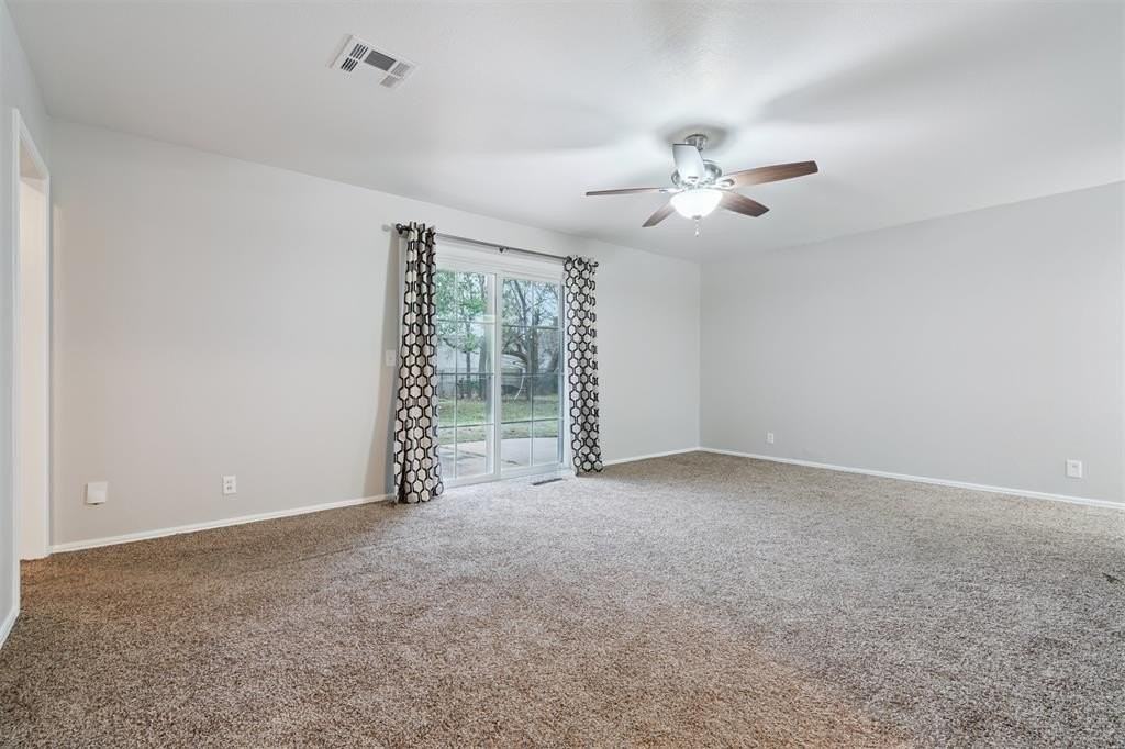 2508 Nw 109th St - Photo 6 of 29