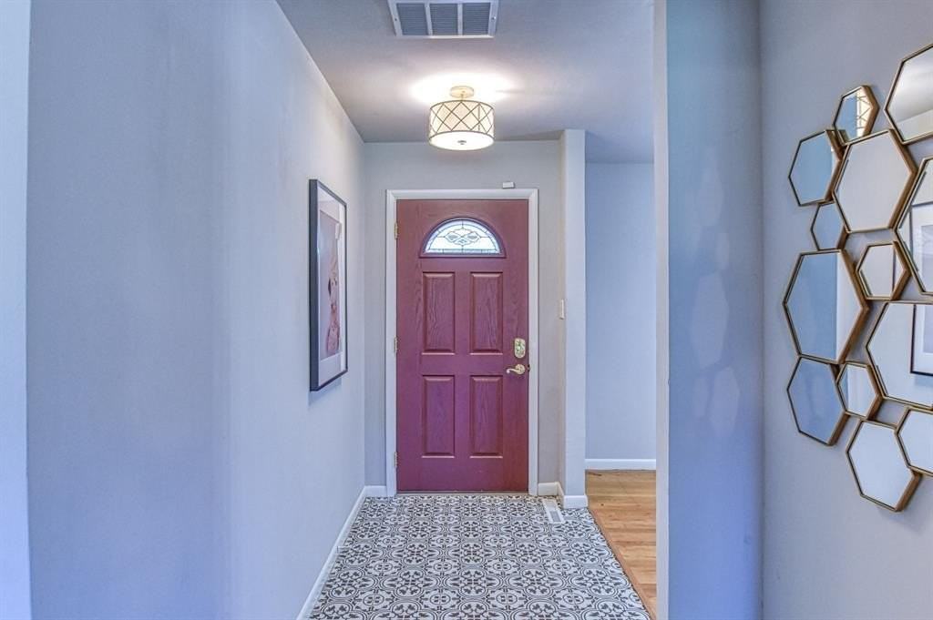 1221 Cruce St - Photo 6 of 50