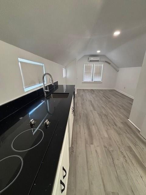 306 E Hughbert St Unit 1/2 #1-2B - Photo 6 of 13