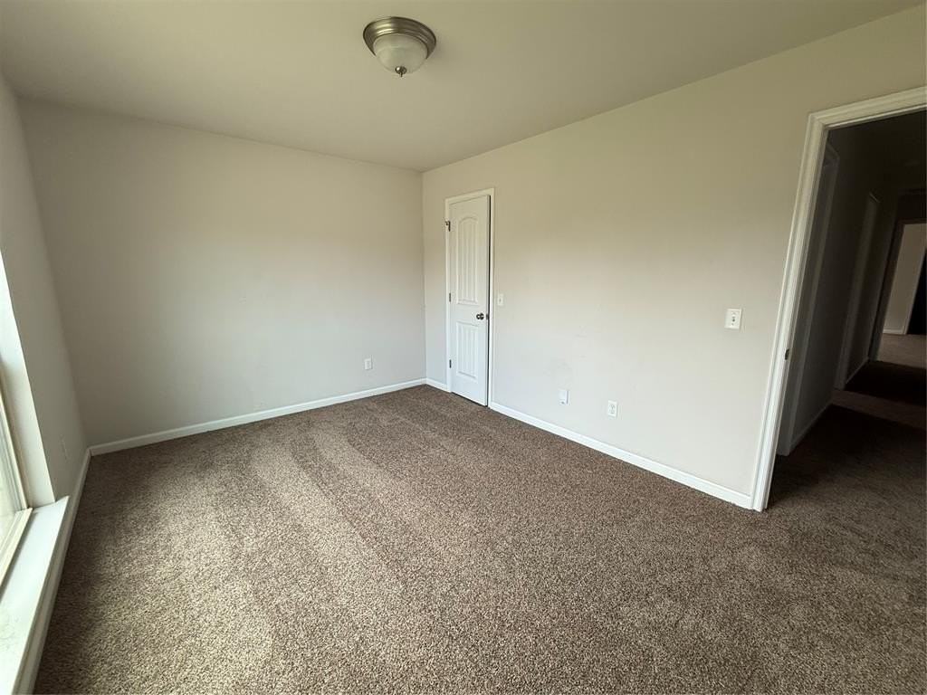 4117 Nw 153rd St - Photo 5 of 12