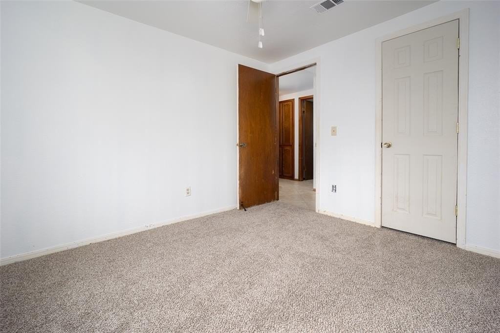 1071 Raintree Mansion - Photo 6 of 24