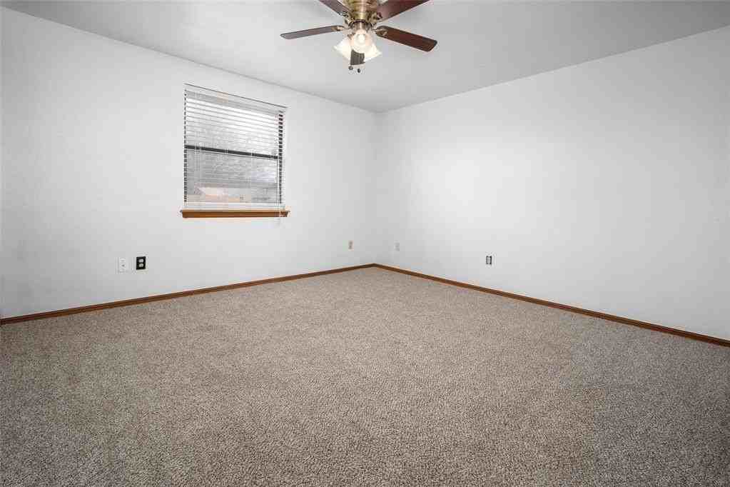 1071 Raintree Mansion - Photo 7 of 24