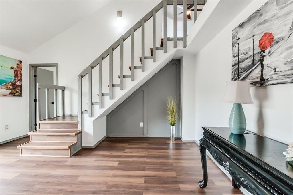 8321 Breezewood Dr - Photo 6 of 27