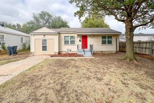 909 Sw 48th St - Photo 1 of 1