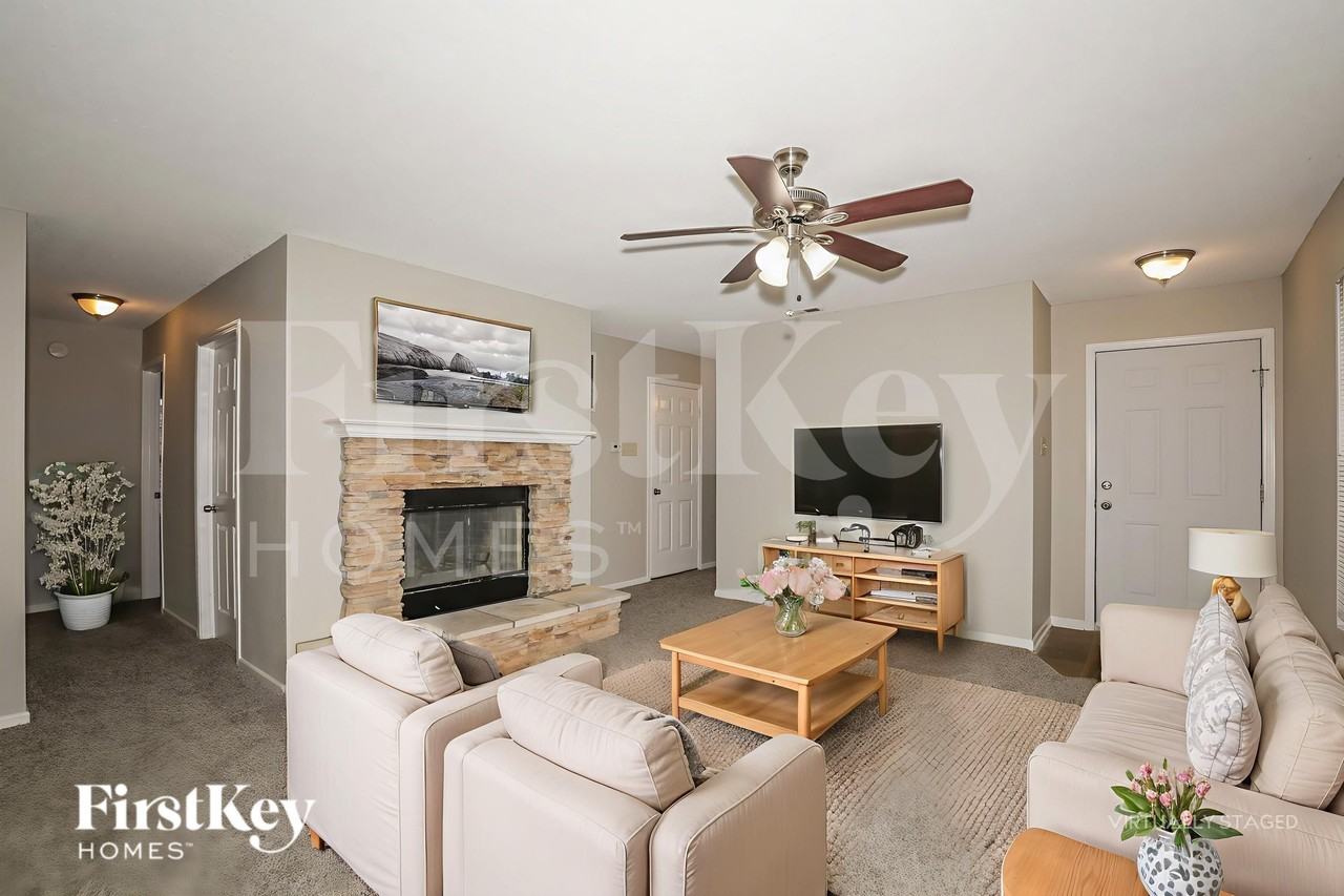 1947 Prairie Sky Ln - Photo 5 of 19