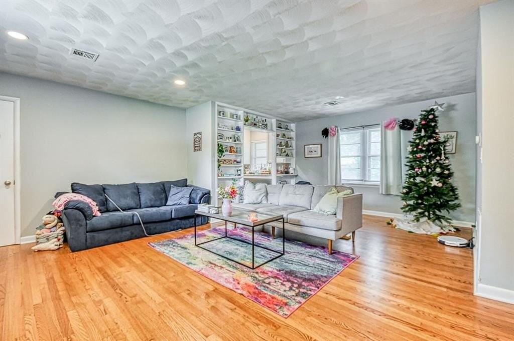 1205 Westlawn Dr - Photo 7 of 31