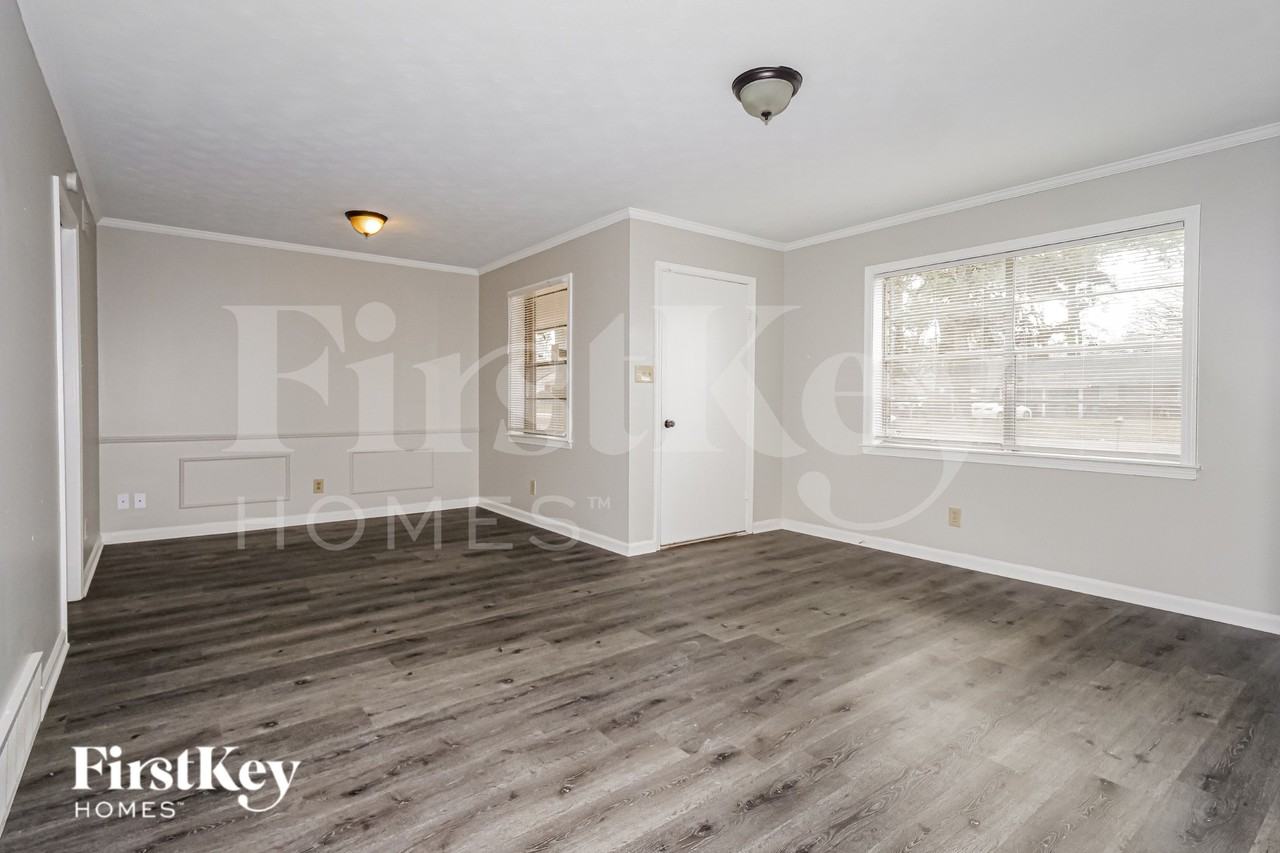 1928 Croydon Ave - Photo 6 of 19