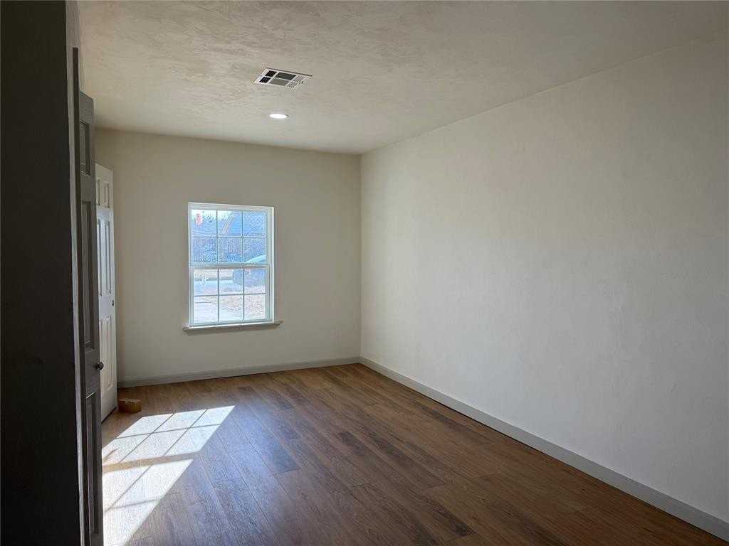 1115 Asalee St - Photo 7 of 18