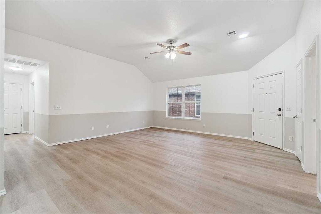 12325 Sw 6th St - Photo 5 of 44