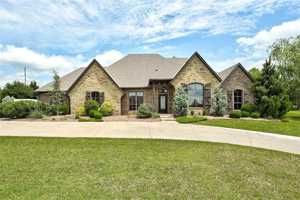 featured image of 22090 White Pine Cir