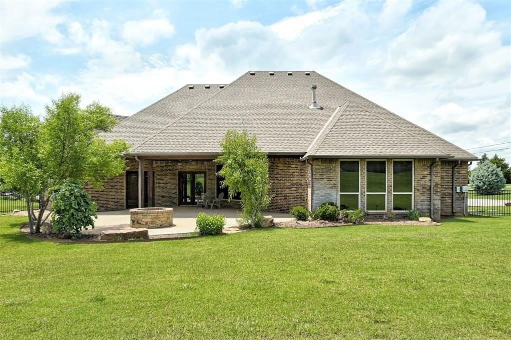 22090 White Pine Cir - Photo 7 of 43