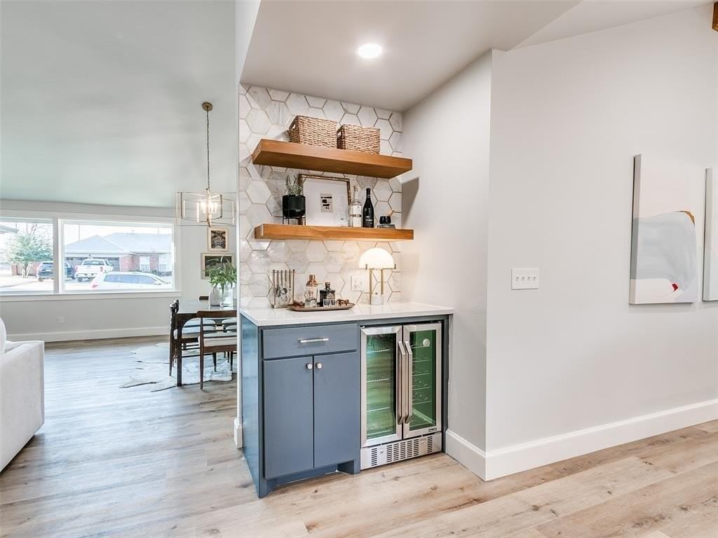 2101 Nw 60th St - Photo 7 of 33