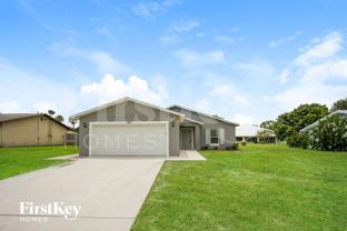 154 Nw Curtis St - Photo 1 of 1