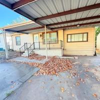 featured image of 4004 Se 25th St