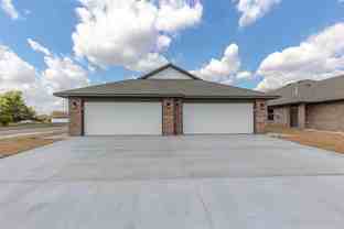 2325 Sw 90th Pl - Photo 1 of 1