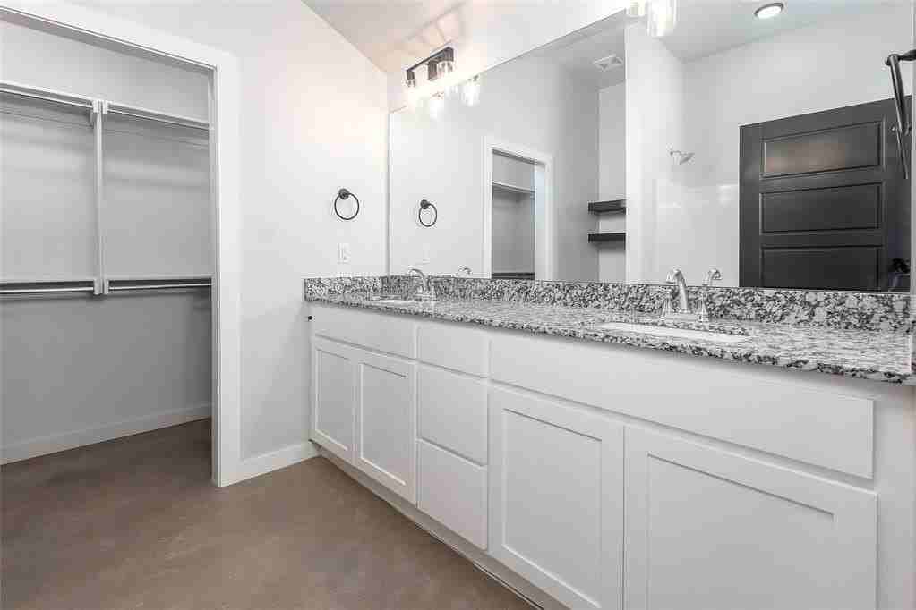 13324 Springcreek Dr - Photo 5 of 25