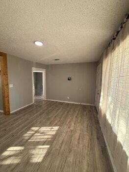 1905 Hasley Dr - Photo 6 of 26