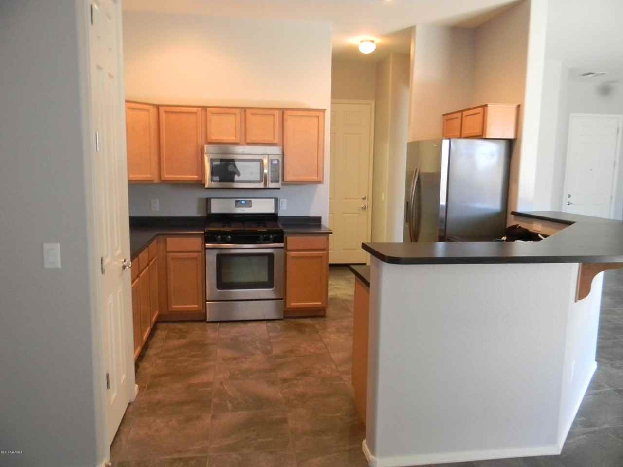 3975 N Gower Dr - Photo 2 of 16