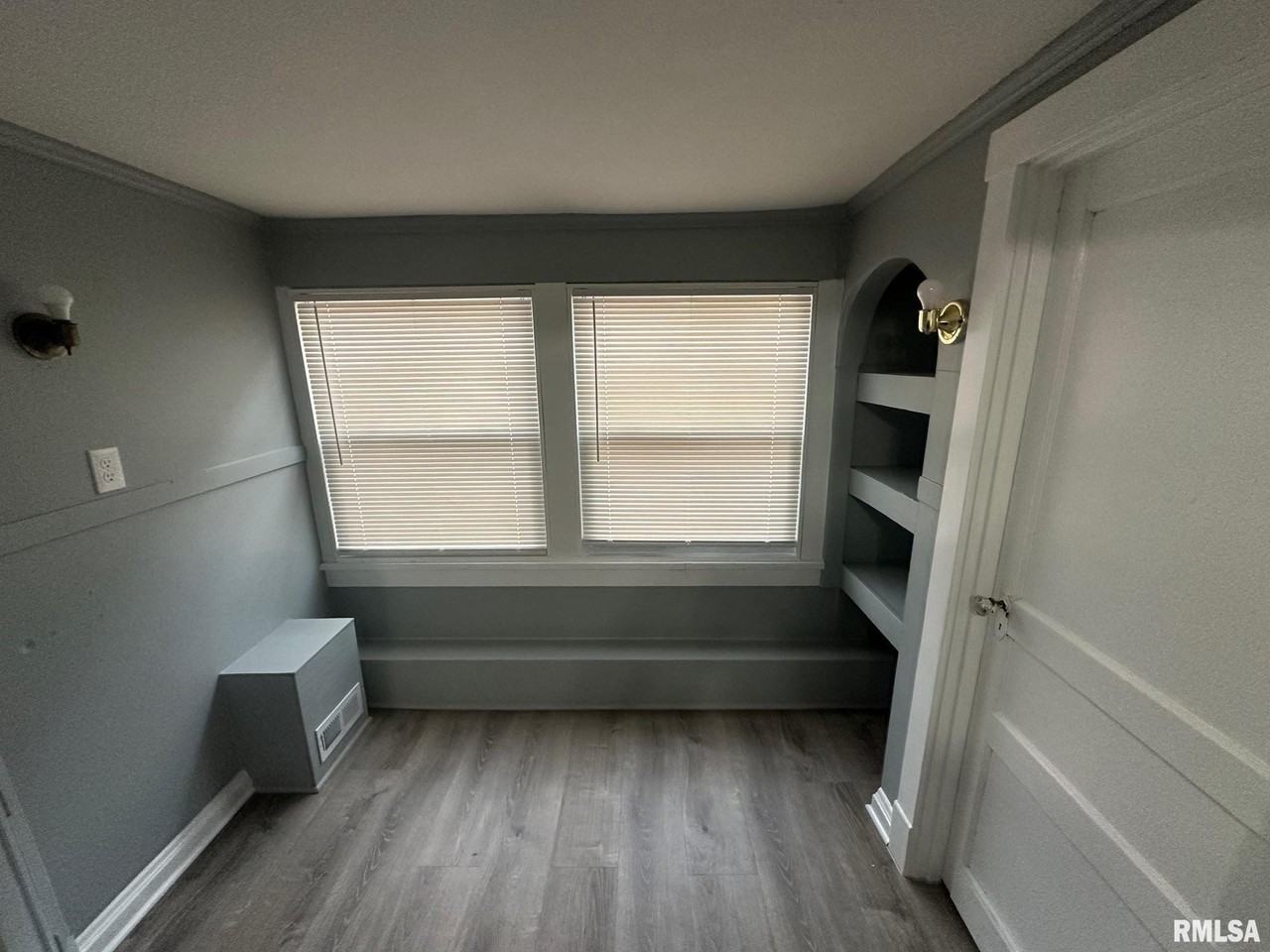 1808 W Fredonia Ave - Photo 5 of 12