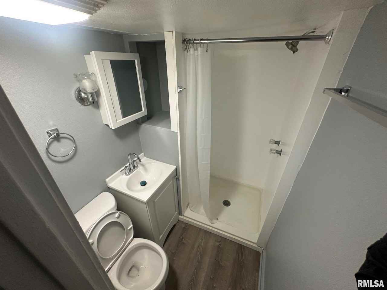 1808 W Fredonia Ave - Photo 6 of 12