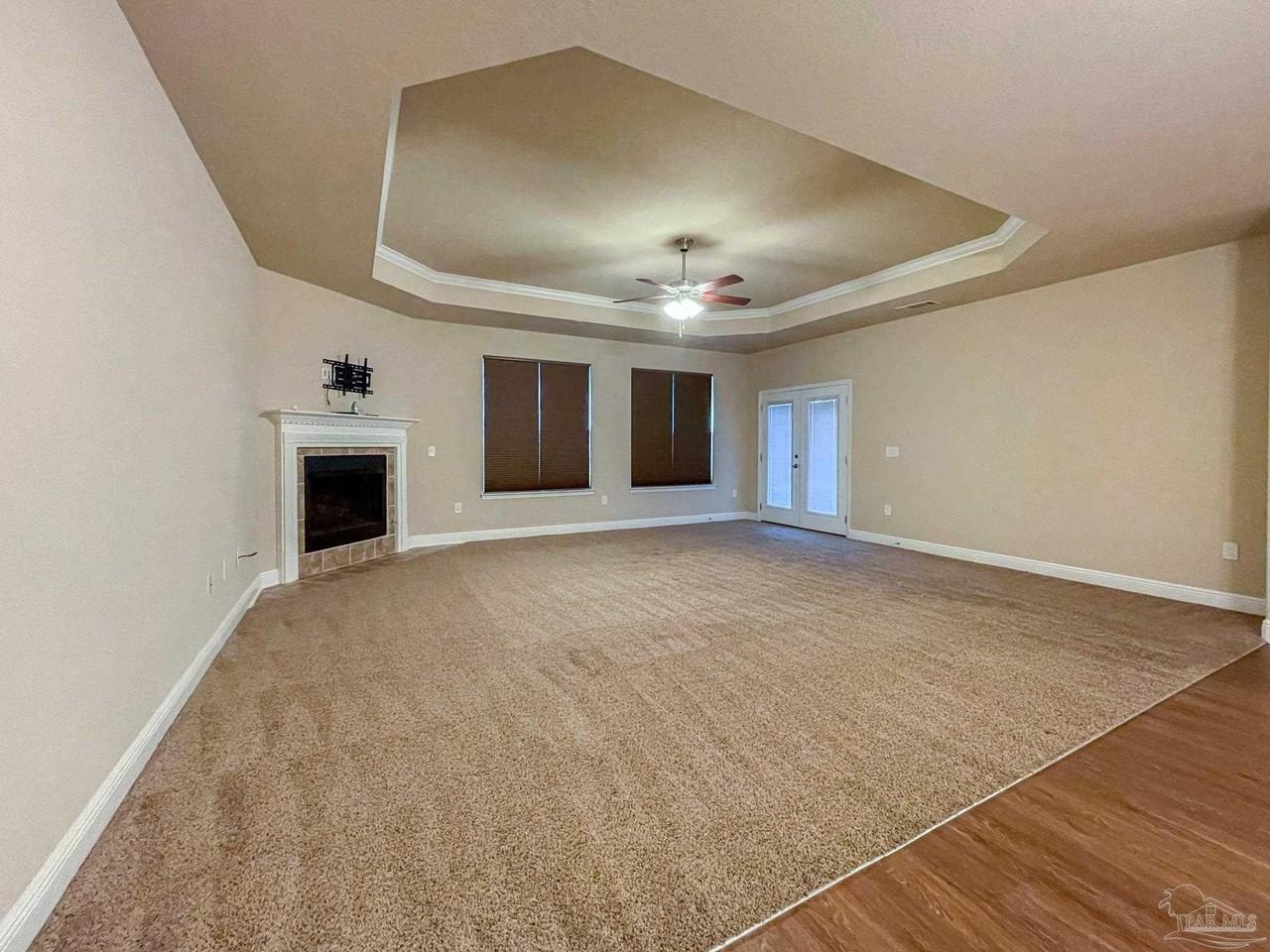 801 Oak Aly - Photo 4 of 38