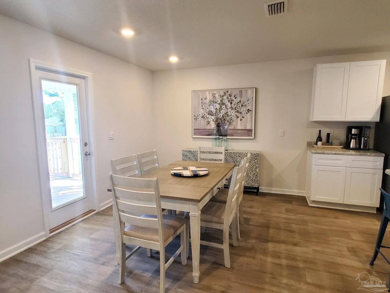 5967 Smarty Jones Way - Photo 6 of 34