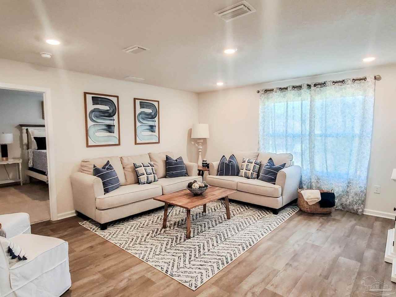 5967 Smarty Jones Way - Photo 7 of 34