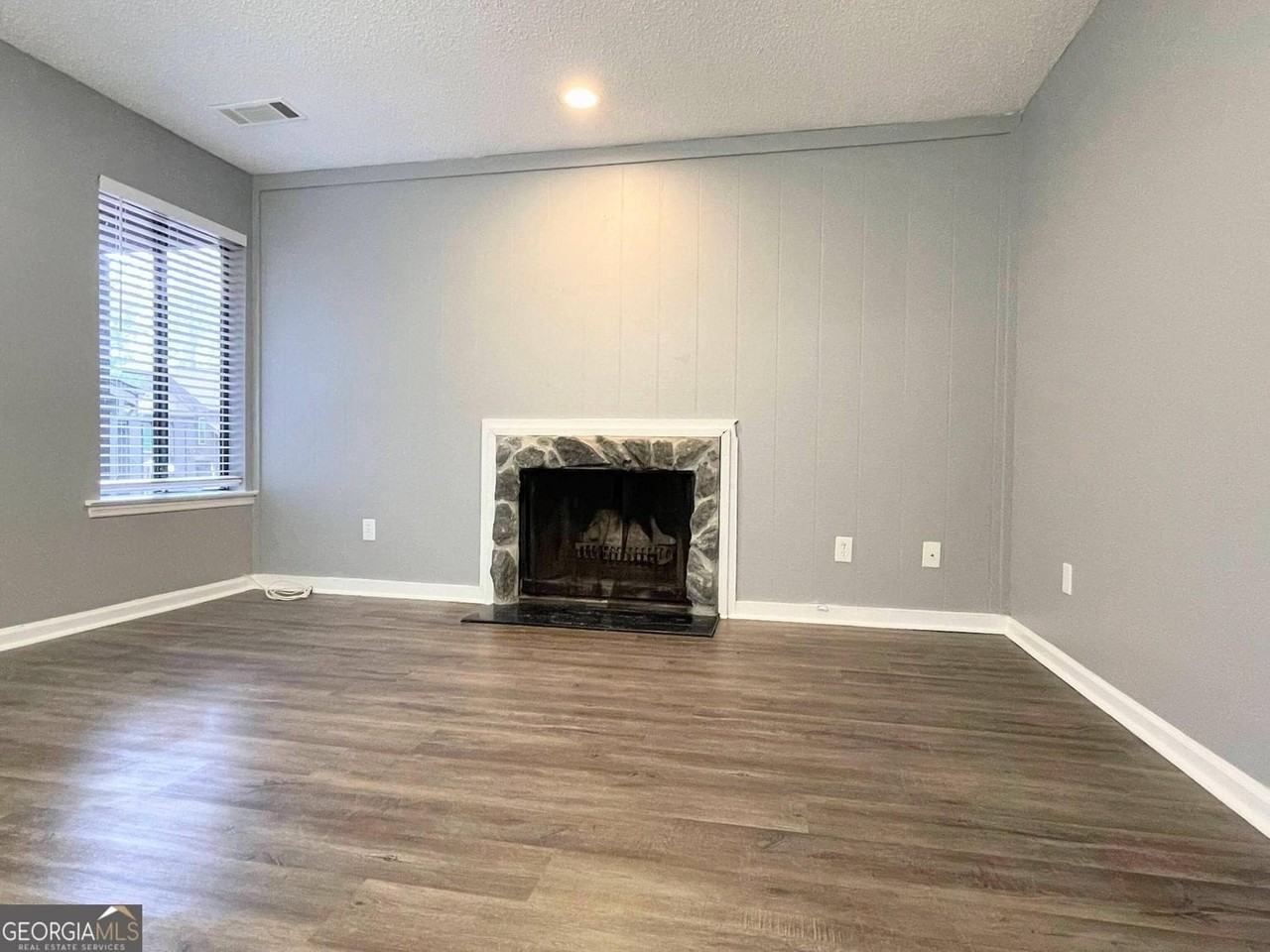 94 Cobblestone Crk - Photo 5 of 24