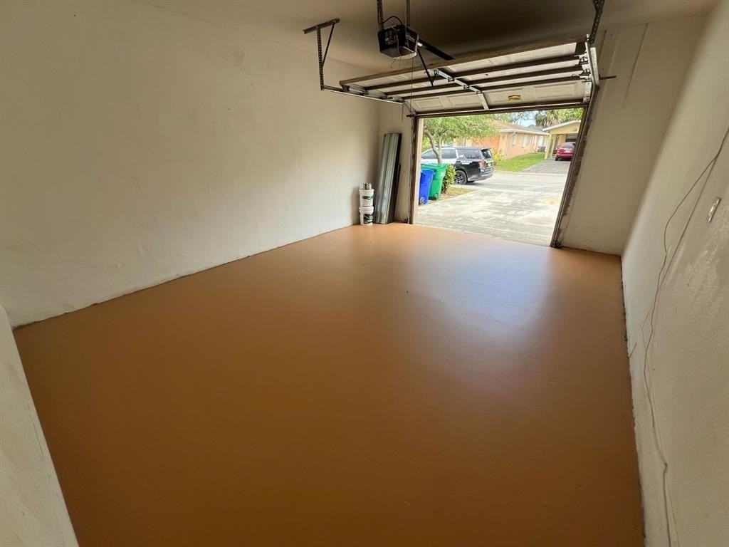 2905 Nw 7th St - Photo 6 of 7