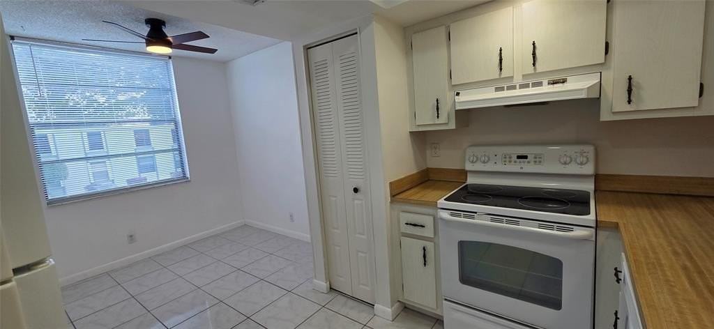 7311 Nw 18th St #201 - Photo 3 of 23