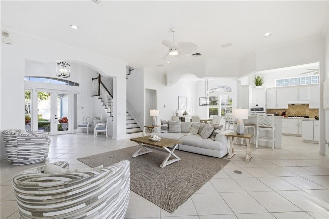 1408 W Island Club Sq - Photo 4 of 30