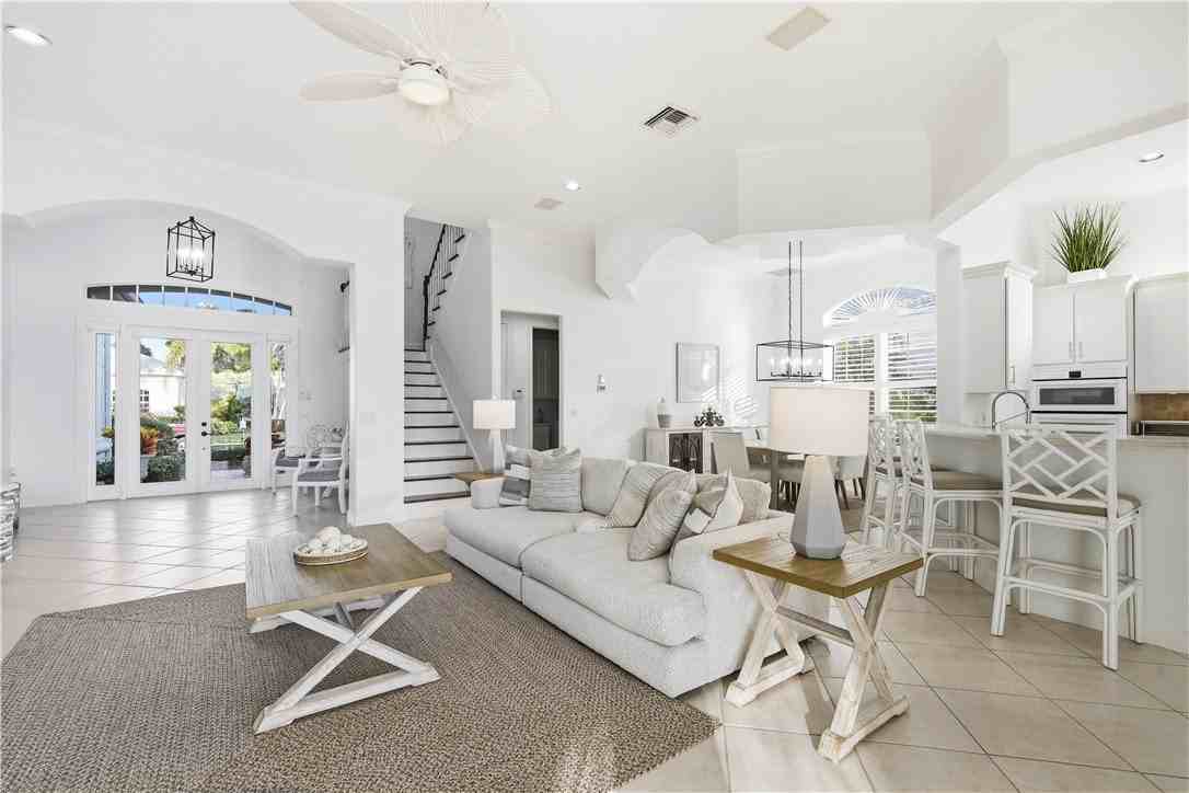 1408 W Island Club Sq - Photo 5 of 30