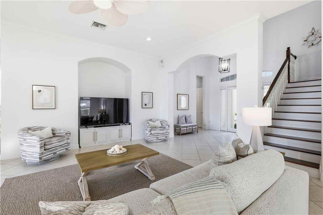 1408 W Island Club Sq - Photo 6 of 30