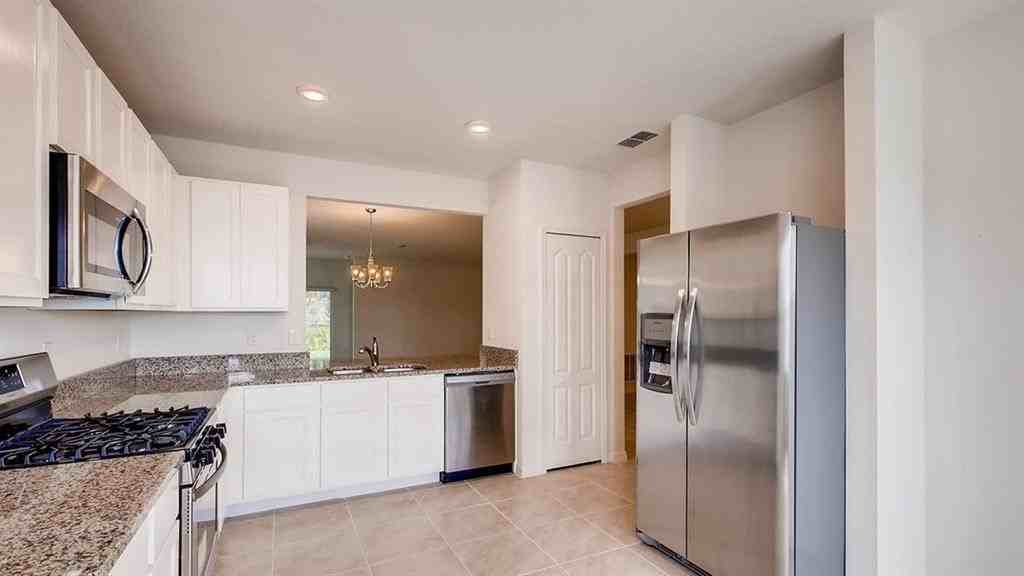 2220 Arlington Dr Sw - Photo 2 of 7