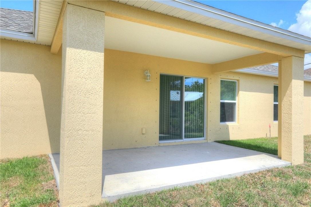 8876 98th Ct - Photo 5 of 36